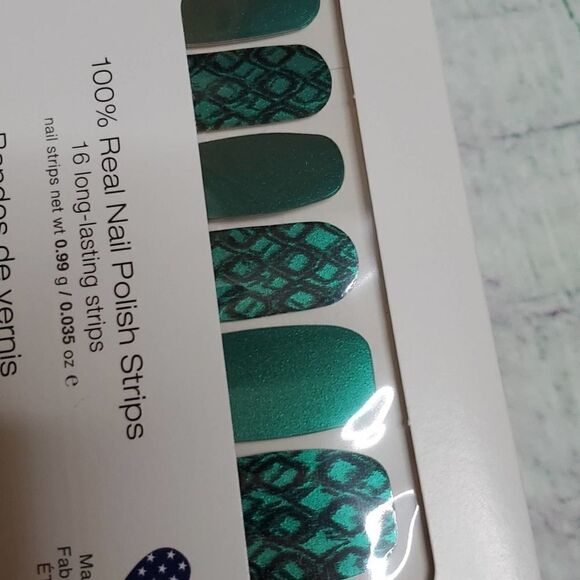 New and sealed Color Street Retired Snake My Day - Picture 3 of 3